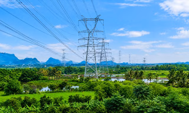 Hoàn thành đóng điện toàn tuyến Đường dây 500/220kV Nho Quan – Phủ Lý – Thường Tín