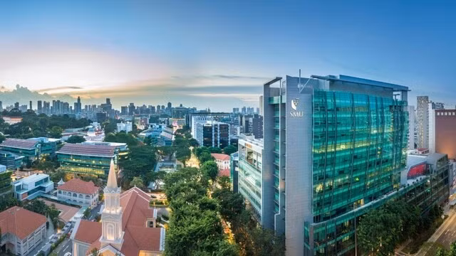 SMU - trường đại học cải thiện thứ bậc nhiều nhất thế giới trong Bảng xếp hạng ngành học QS
