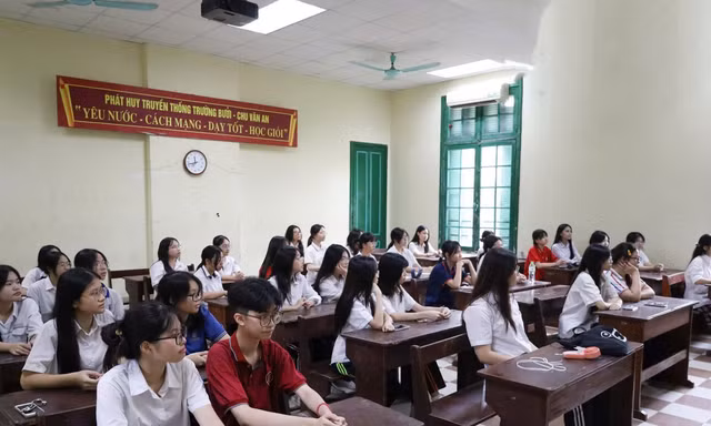 'Bệnh thành tích' trong giáo dục: Những con số đẹp và khoảng trống đáng lo