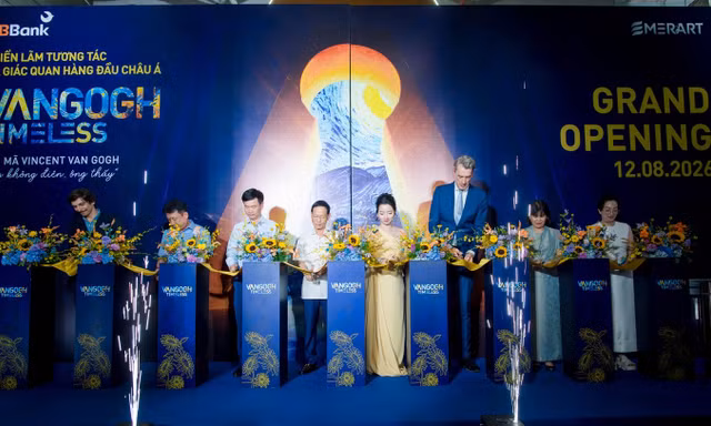 Van Gogh Timeless chính thức mở cửa: Khi nghệ thuật, công nghệ và cảm xúc cùng giao hòa