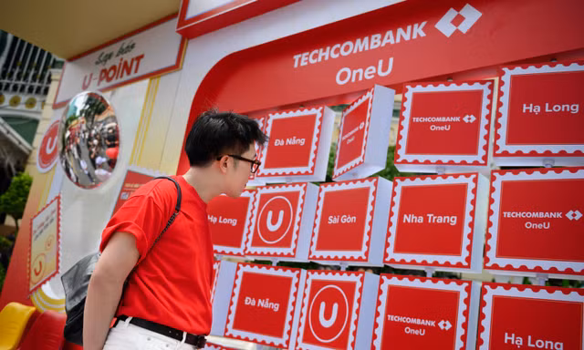 Một ngày trải nghiệm Techcombank OneU tại Bưu điện TP.HCM