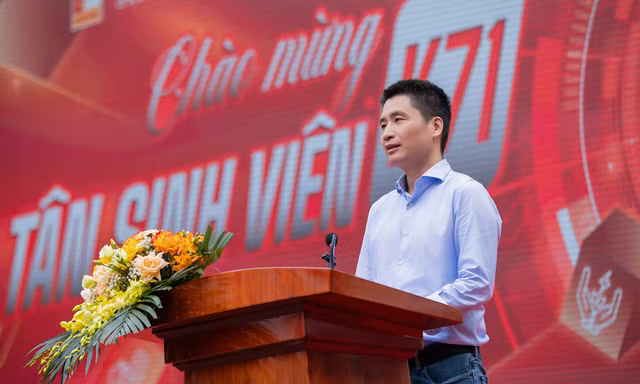 Nhà sáng lập Zalo tại lễ khai giảng Đại học Bách khoa: Câu chuyện về thất bại và sự lãng mạn
