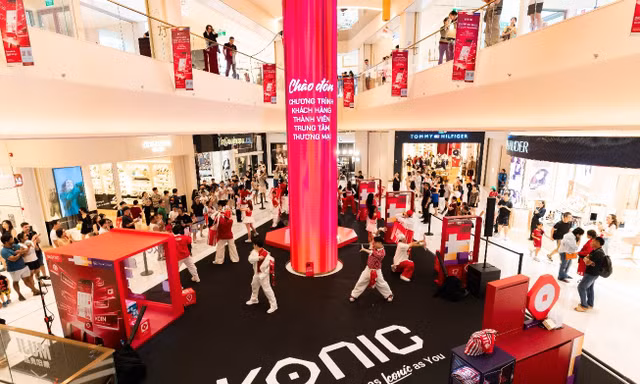 IKONIC khuấy động Hanoi Centre bằng sự kiện ra mắt bùng nổ
