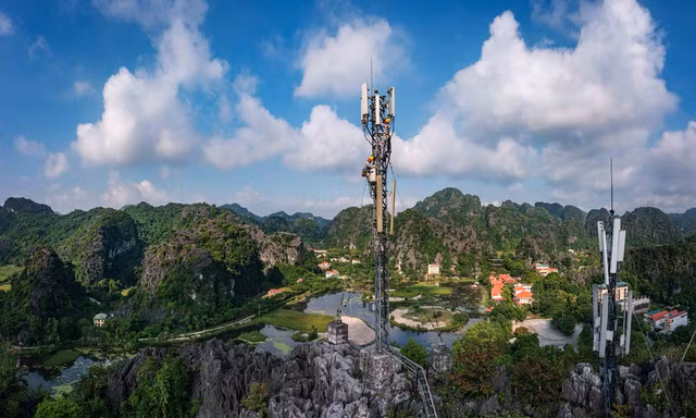 'Các cháu trong bản học được trên mạng không?'