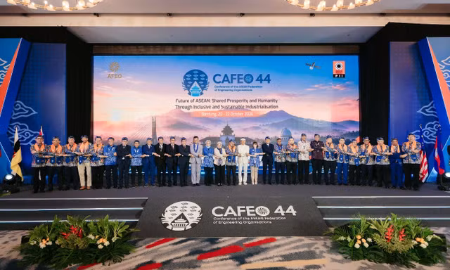 EVNHCMC có thêm 18 Kỹ sư chuyên nghiệp ASEAN