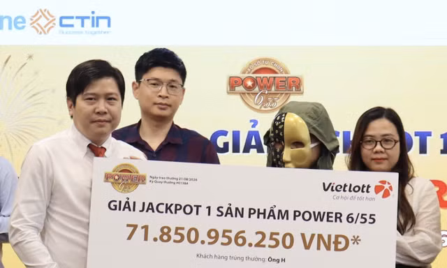 Người đàn ông hơn 1.100 lần trúng Vietlott tiếp tục ẵm giải gần 72 tỷ đồng