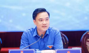 Bí thư Tỉnh Đoàn Bắc Ninh Trần Văn Đăng trả lời câu hỏi của đoàn viên.