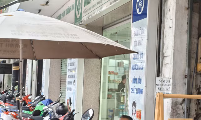 Công an khám xét tại trụ sở Công ty cổ phần Dược phẩm Khánh Hòa 