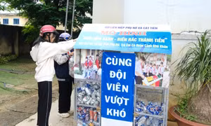 Biến rác thành tiền, góp quỹ yêu thương