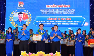 116 thanh niên tiên tiến làm theo lời Bác.