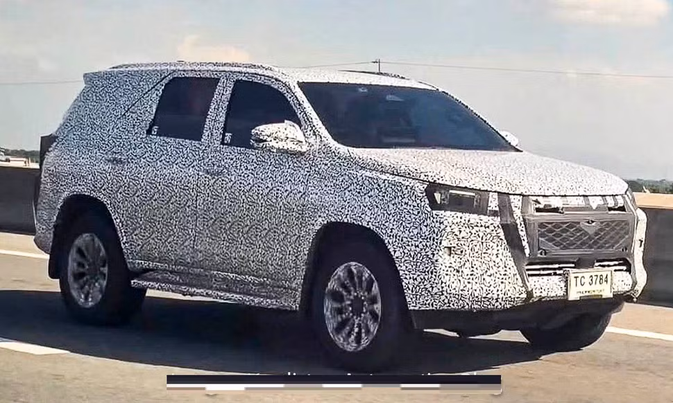 Toyota Fortuner đời mới chốt ngày ra mắt