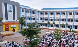 Nhiều sai sót trong kỷ luật hiệu trưởng trường cấp 2 ở Cà Mau
