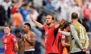 Harry Kane vượt huyền thoại Gary Lineker, trở thành chân sút số một của tuyển Anh tại World Cup 