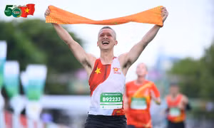 Runner kỳ cựu chia sẻ chiến thuật chinh phục 42km tại Tiền Phong Marathon 2026