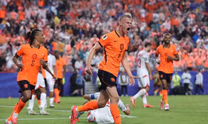 Hà Lan đánh bại Tunisia, hẹn Morocco ở vòng knock-out