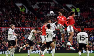 MU thua sốc Bournemouth ngay tại Old Trafford