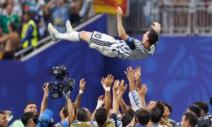 Messi và nghịch lý của một huyền thoại