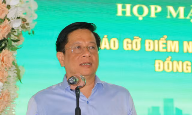'Không bao che cán bộ phiền hà doanh nghiệp, dù đó là ai'