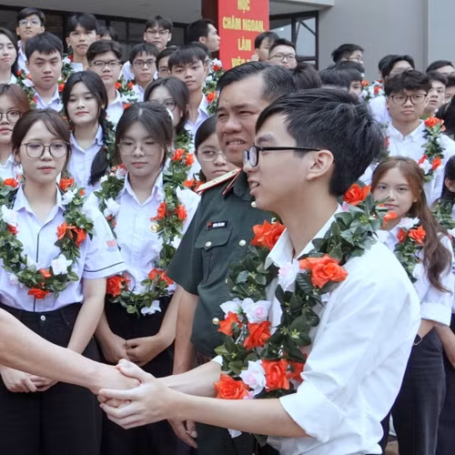 Cậu học trò con nhà lính và hành trình đến Huy chương Bạc Vật lý châu Âu