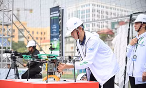 'Nóng lên từng phút' với cuộc thi sáng tạo thiết bị bay không người lái