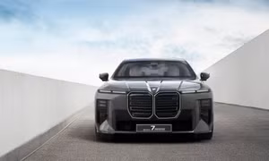 Hé lộ BMW 7 Series phiên bản chống đạn mới