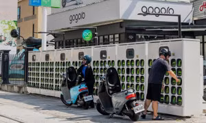 Những giải pháp cho bài toán sạc xe máy điện