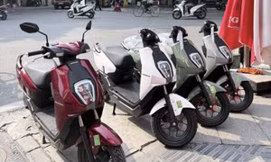 Xe máy điện đầu tiên của Honda tại Việt Nam giảm giá