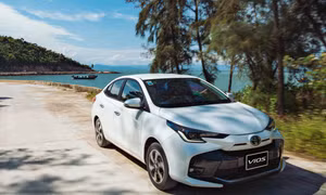 Toyota nâng mức khuyến mại, người dùng hưởng lợi khi mua xe trong tháng 7