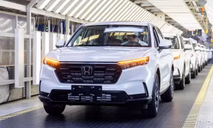 Honda CR-V vượt mặt 'vua doanh số' của Toyota