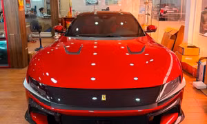 Cận cảnh siêu xe Ferrari 12Cilindri đầu tiên ở Việt Nam