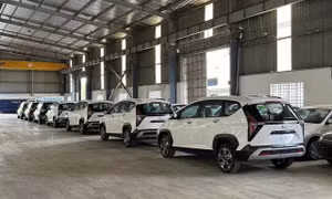 Mẫu xe Hyundai 7 chỗ rao bán xả kho, giá chỉ ngang xe cỡ A