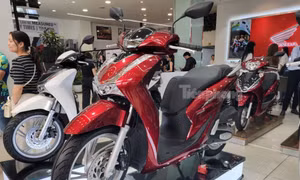 Bao giờ Honda khai tử xe máy chạy xăng?
