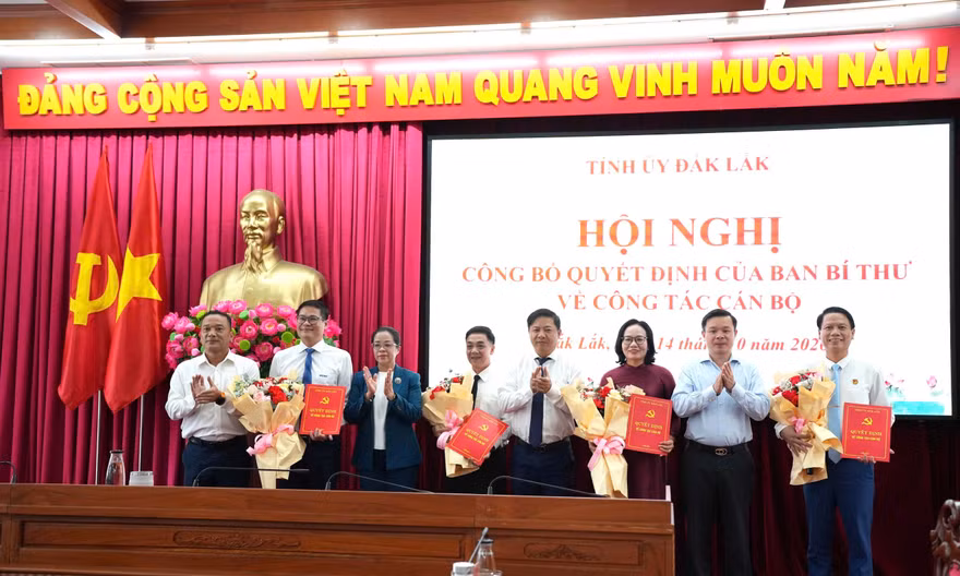 Ban Bí thư chỉ định 4 cán bộ tham gia Ban Chấp hành Đảng bộ tỉnh Đắk Lắk 