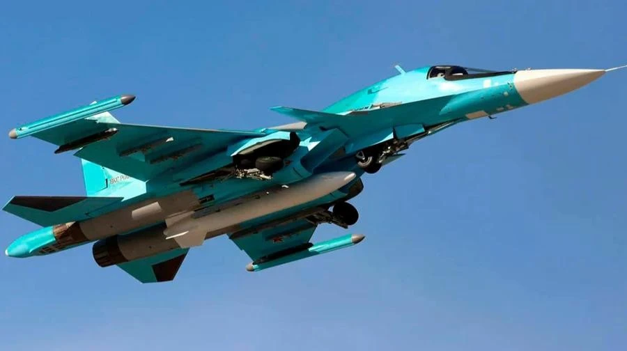 Sân bay quân sự Nga hứng hỏa lực, cường kích Su-34 bị hư hại