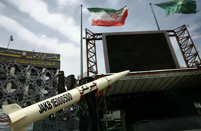 Israel kinh ngạc trước tốc độ phục hồi sản xuất tên lửa của Iran