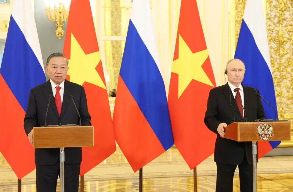 Tổng Bí thư, Chủ tịch nước Tô Lâm dự khai trương phòng xét nghiệm mới của Trung tâm Nhiệt đới Việt-Nga