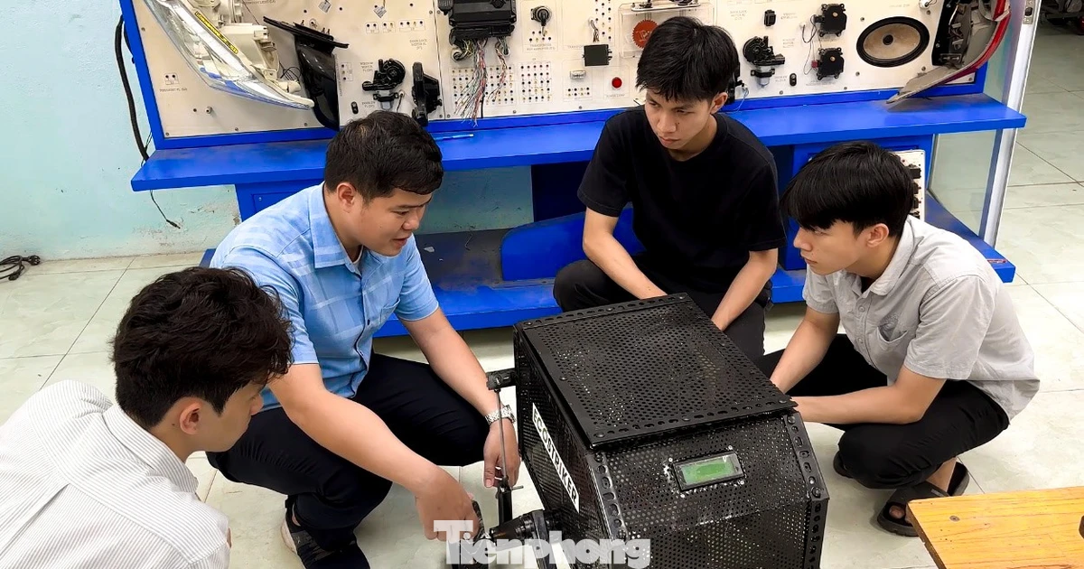 Sinh viên Đà Nẵng sáng tạo robot, AI vì cộng đồng