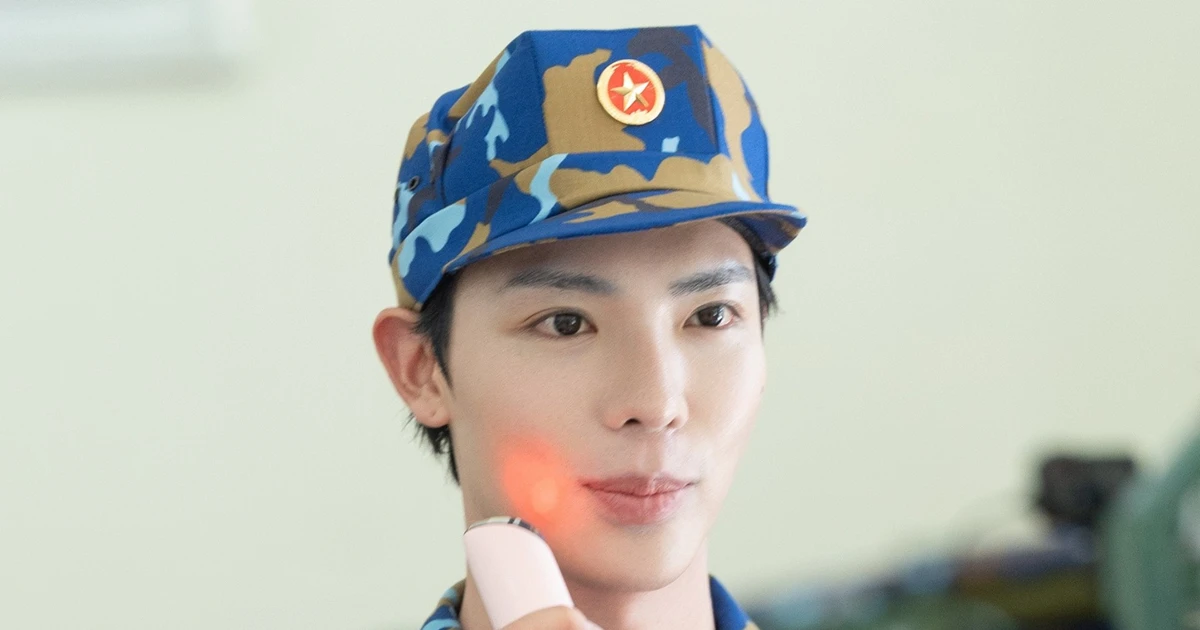 Erik liên tục phải xin lỗi