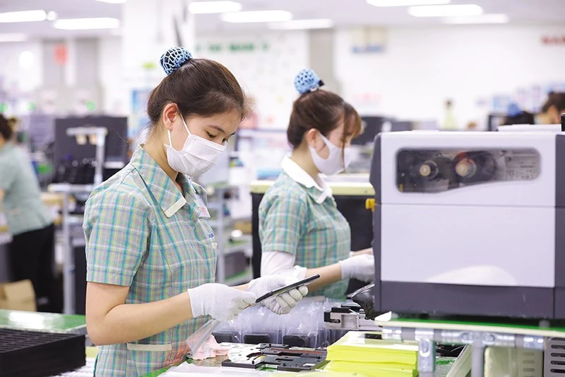 Xuất nhập khẩu Việt Nam lần đầu vượt 1.000 tỷ USD