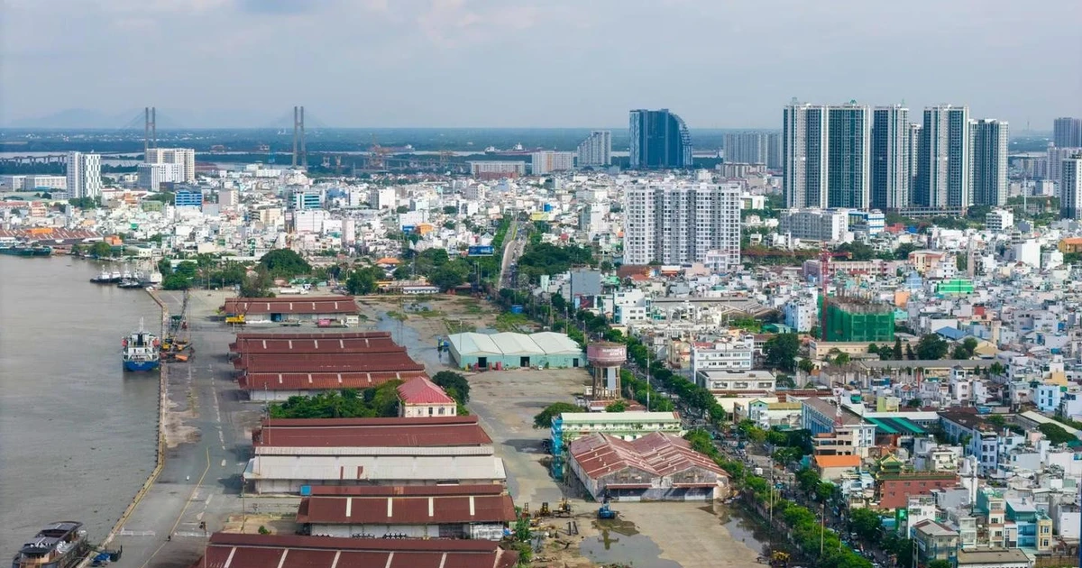 Tạm bàn giao mặt bằng làm công viên Bến Nhà Rồng - Khánh Hội