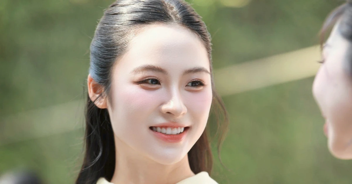 Á hậu Vân Nhi: 'Mạng xã hội tiềm ẩn nhiều rủi ro với người trẻ'