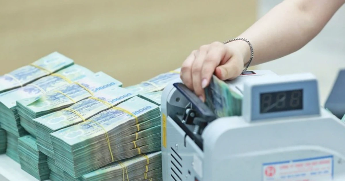 Vì sao tiền gửi ngân hàng nhiều?