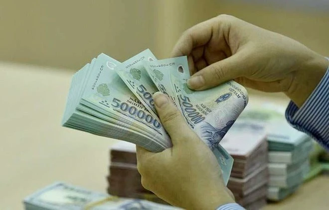 Cách nào giảm lãi suất thực chất, khơi thông dòng vốn?