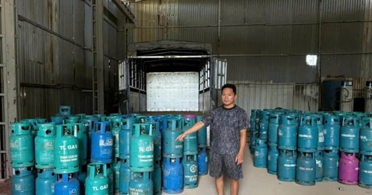 Phát hiện đường dây mua bán, san chiết gas giả ở Hà Nội
