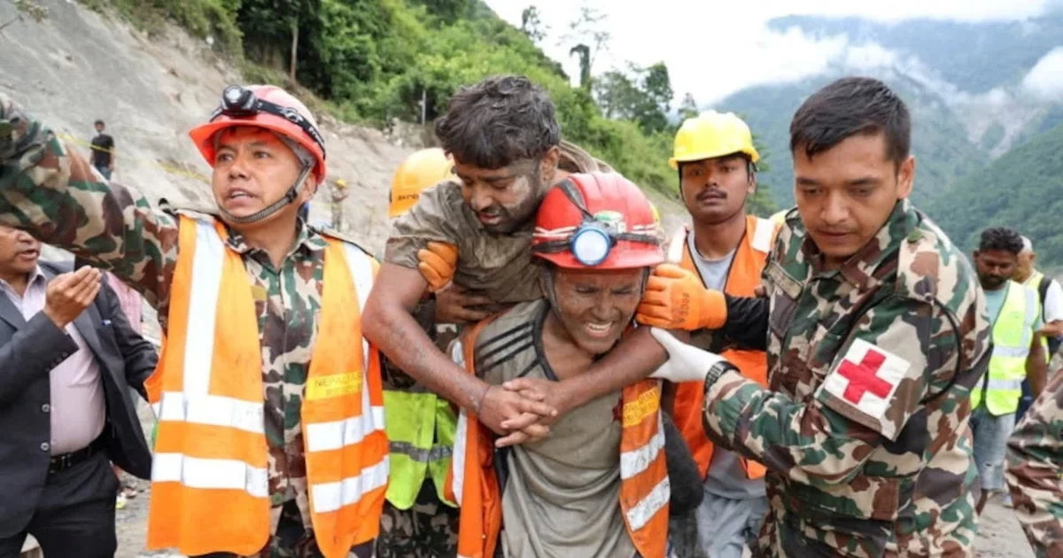 Nhân chứng kể lại 9 ngày sinh tồn trong hầm thuỷ điện sau trận lũ quét thảm khốc ở Nepal