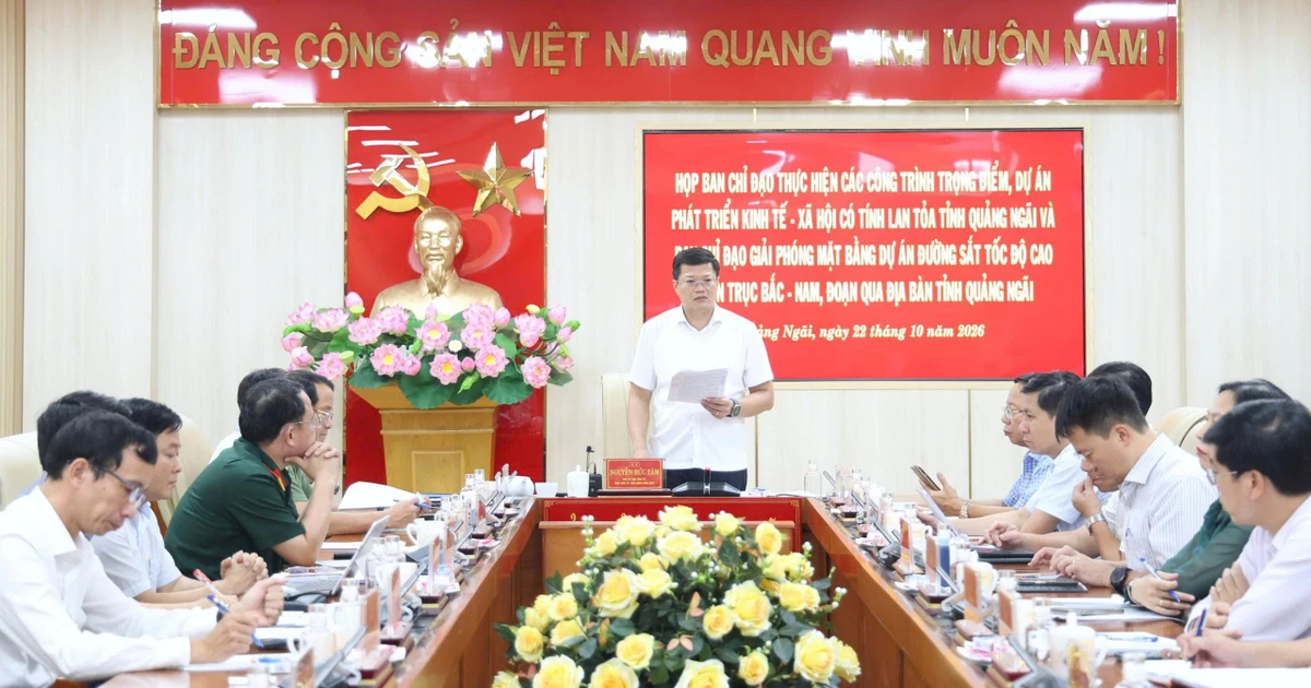 Chủ tịch UBND tỉnh Quảng Ngãi: Chuyển từ báo cáo khó khăn sang trực tiếp giải quyết khó khăn