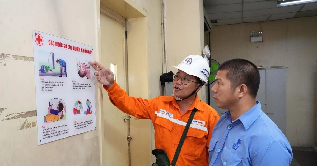 Ngành điện TPHCM hướng dẫn cách phòng tránh điện giật khi ngập nước