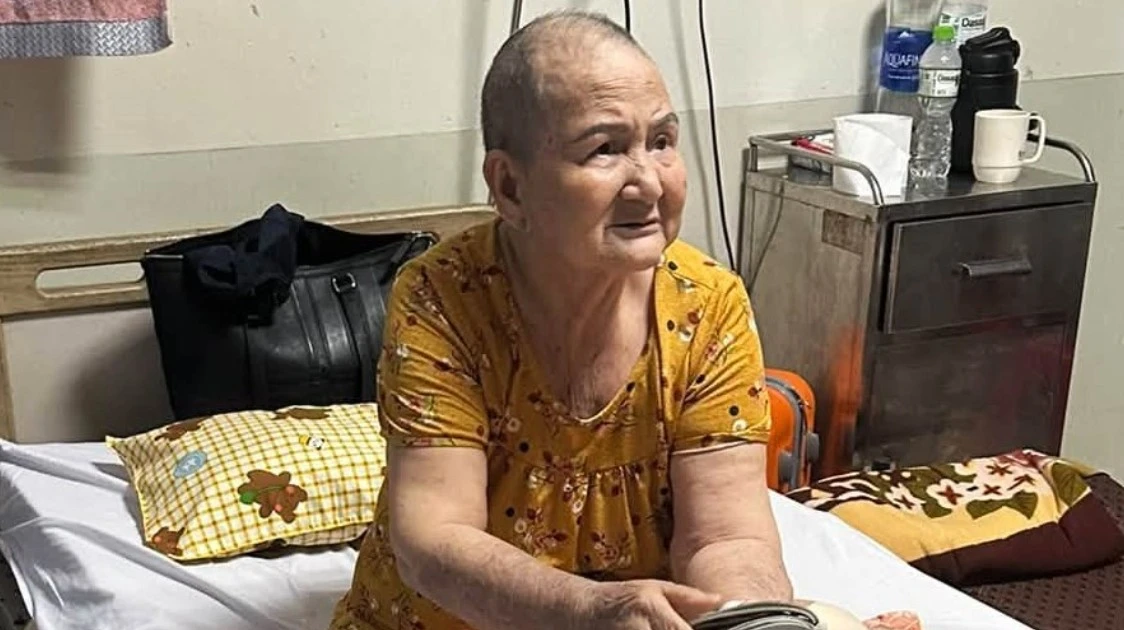 Làm mất tiền chữa bệnh, cụ bà vỡ òa vì người nhặt được 'khổ hơn mình' vẫn tìm cách trả lại
