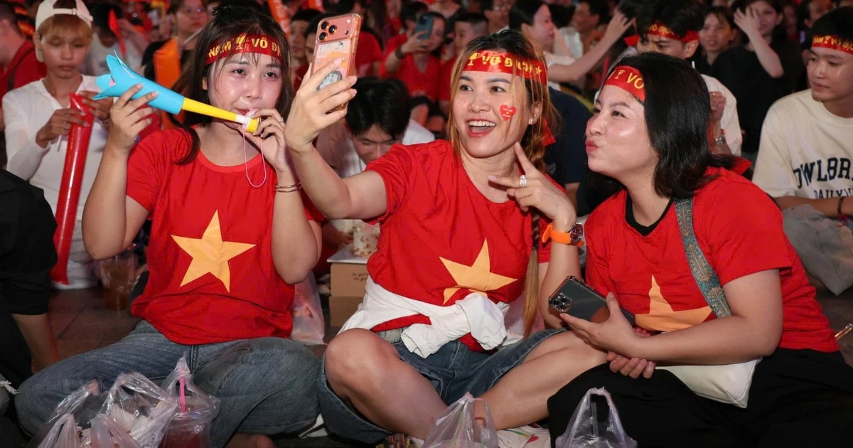 TPHCM ‘nóng rực’ cùng đội tuyển Việt Nam