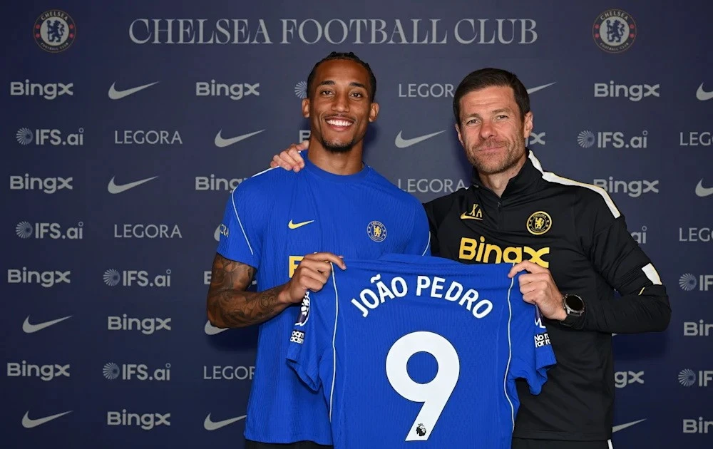 Chelsea trói Joao Pedro đến năm 2034, Barca hết cửa theo đuổi